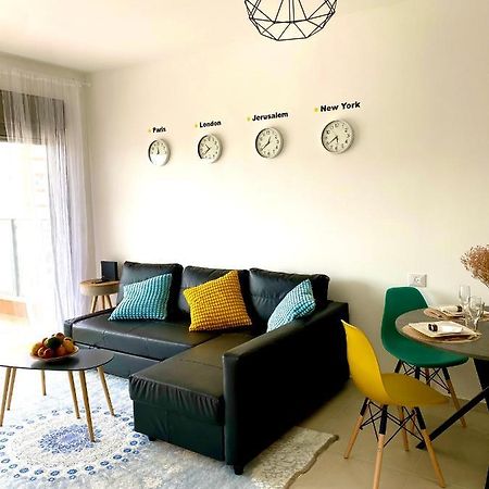 • Spacious Apartment In Trendy Akko/Acre • Exterior foto